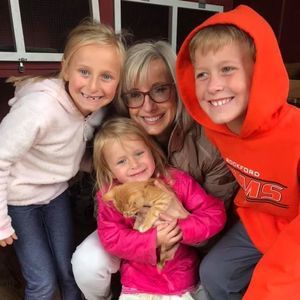 Meet your Posher, Monica